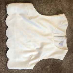 Toni Size M Crop Top